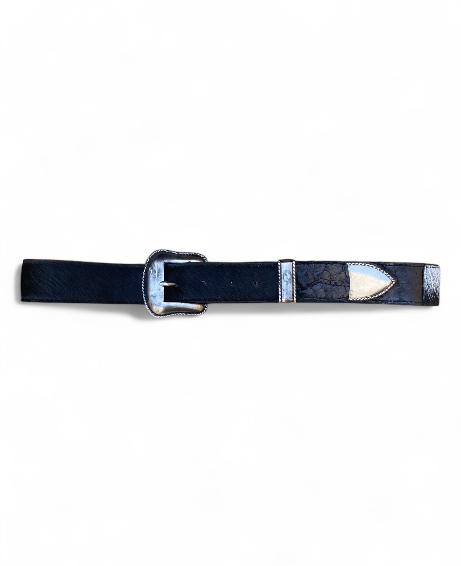 Buckle & Hide